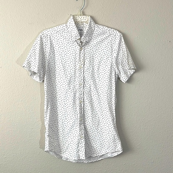 ZARA Men's Relaxed Fit Button Down Geometric Print Shirt Size S Short Sleeve - Picture 1 of 7